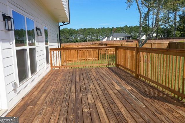 518 Hoke O'kelly Mill Road NW, Loganville, GA 30052