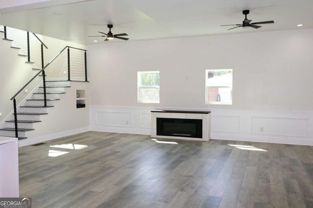 518 Hoke O'kelly Mill Road NW, Loganville, GA 30052