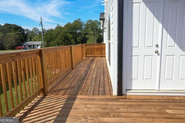 518 Hoke O'kelly Mill Road NW, Loganville, GA 30052