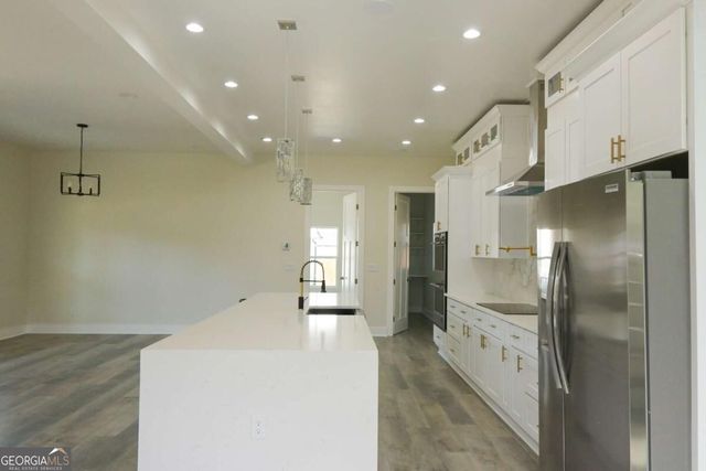 518 Hoke O'kelly Mill Road NW, Loganville, GA 30052