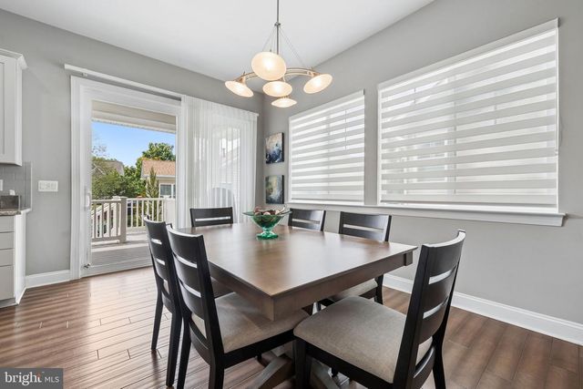 222 GREBE DR, Lake Frederick, VA 22630