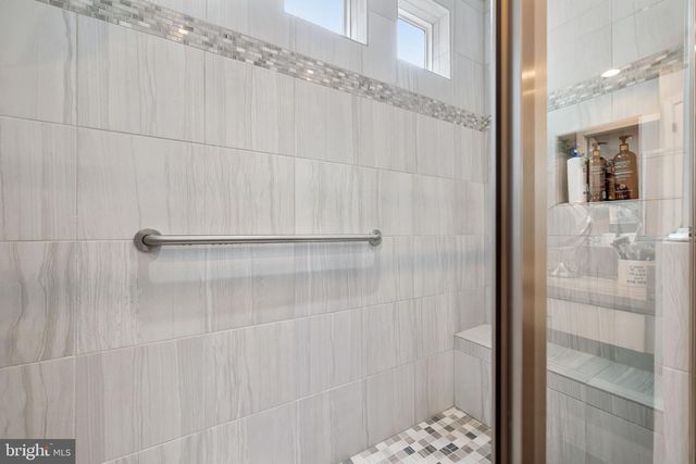 222 GREBE DR, Lake Frederick, VA 22630