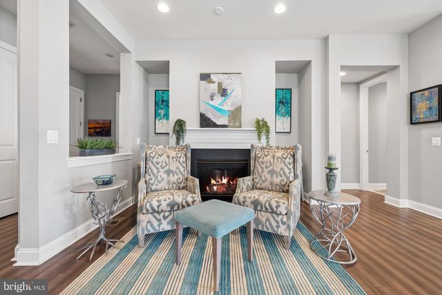 222 GREBE DR, Lake Frederick, VA 22630
