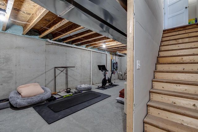 2700 Spark Street, Fitchburg, WI 53575