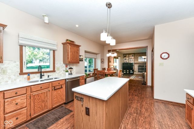 913 Timber Creek Drive, Indianapolis, IN 46239