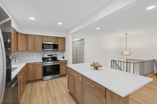 4806 Heatherton Drive, Columbus, OH 43229