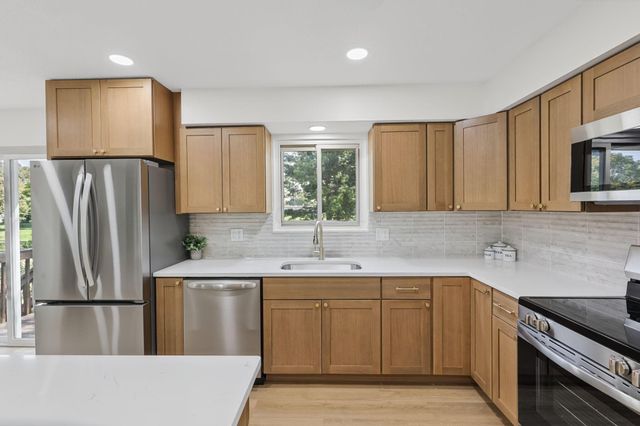 4806 Heatherton Drive, Columbus, OH 43229