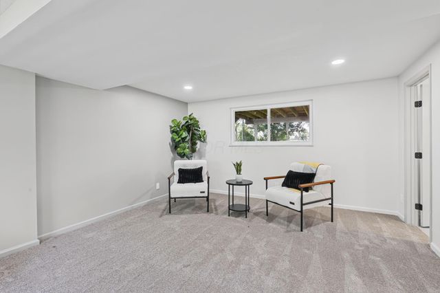 4806 Heatherton Drive, Columbus, OH 43229