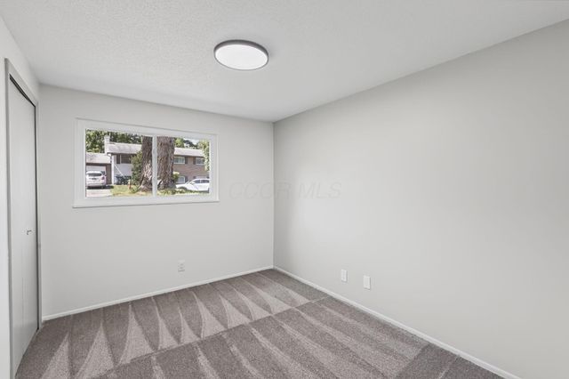 4806 Heatherton Drive, Columbus, OH 43229