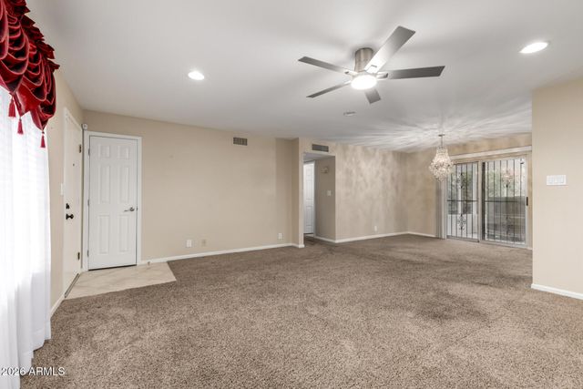 643 N 67TH Place, Mesa, AZ 85205