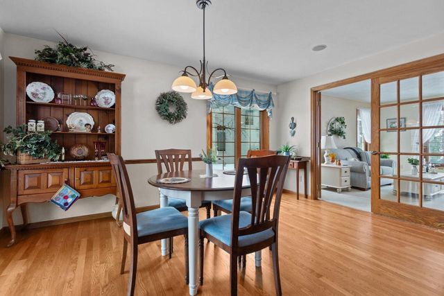 2104 STAFFORD LANE, Kaukauna, WI 54130