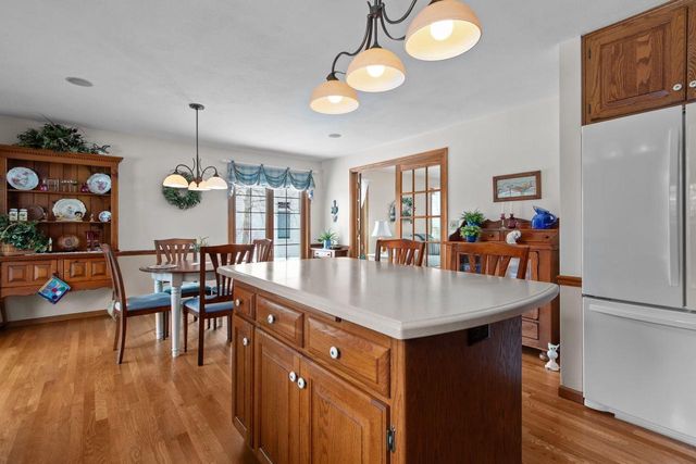 2104 STAFFORD LANE, Kaukauna, WI 54130