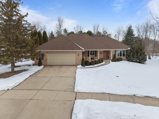 2104 STAFFORD LANE, Kaukauna, WI 54130