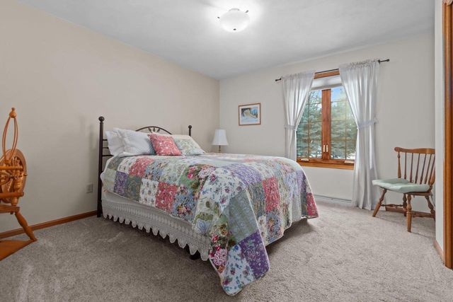 2104 STAFFORD LANE, Kaukauna, WI 54130