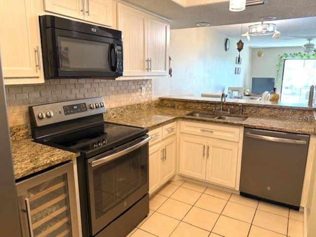 108 NINA WAY 3, Oldsmar, FL 34677