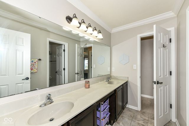 6415 Finch Drive, Indianapolis, IN 46236