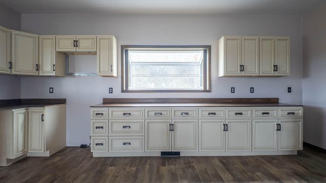 5564 State Highway K, Summersville, MO 65571