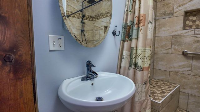 5564 State Highway K, Summersville, MO 65571