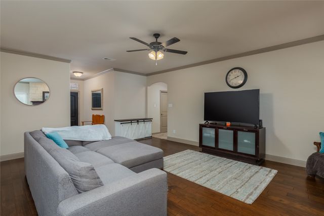 3841 J E Woody Road, Springtown, TX 76082