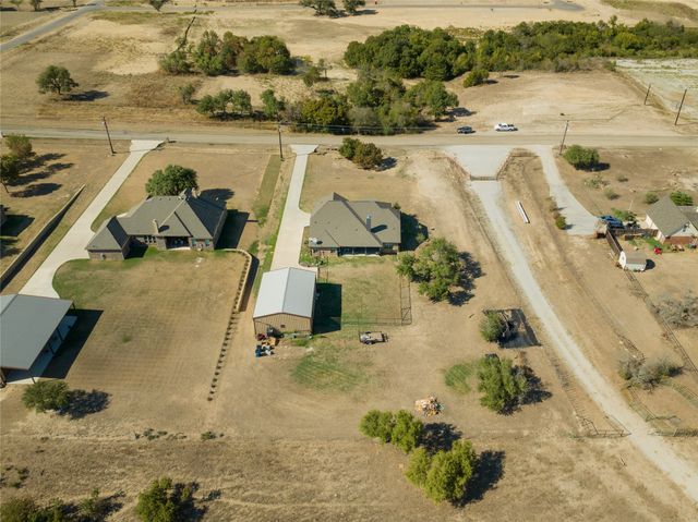 3841 J E Woody Road, Springtown, TX 76082