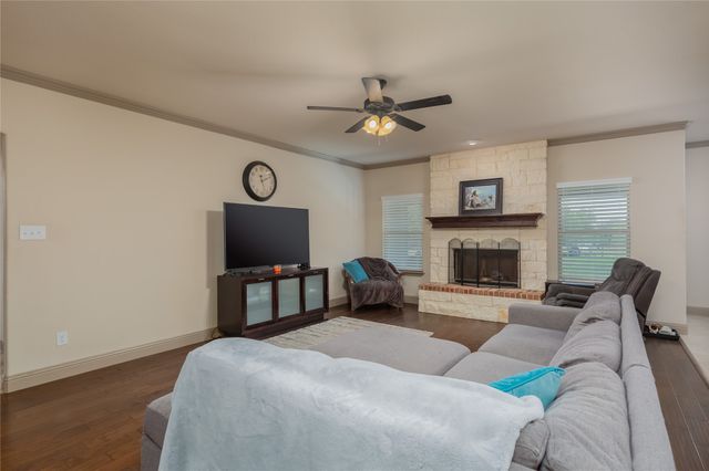 3841 J E Woody Road, Springtown, TX 76082