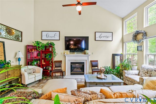 832 Maplegrove Dr, Henrico, VA 23223