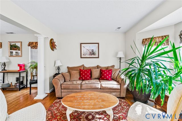 832 Maplegrove Dr, Henrico, VA 23223