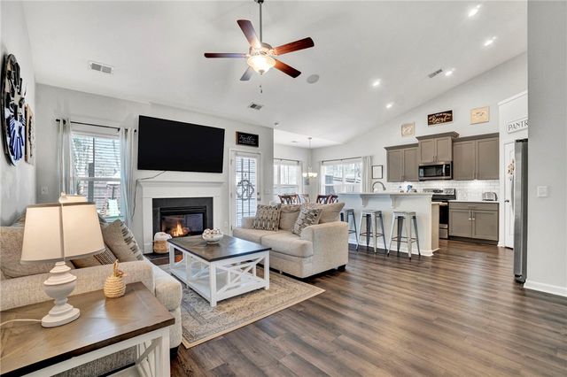 315 Avendell Drive, Easley, SC 29642