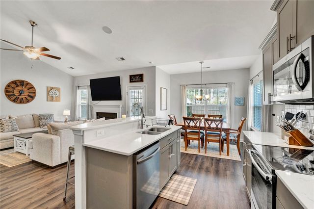 315 Avendell Drive, Easley, SC 29642