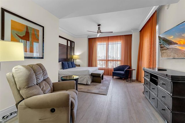 915 SEASIDE DRIVE 310, Sarasota, FL 34242