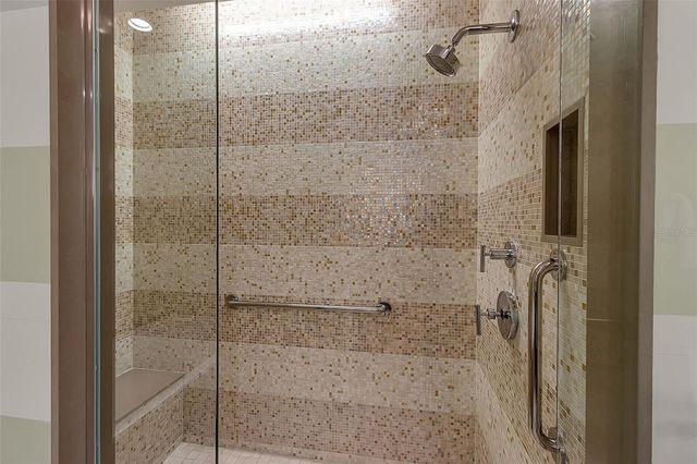 915 SEASIDE DRIVE 310, Sarasota, FL 34242