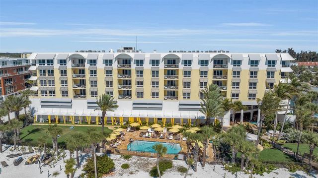 915 SEASIDE DRIVE 310, Sarasota, FL 34242