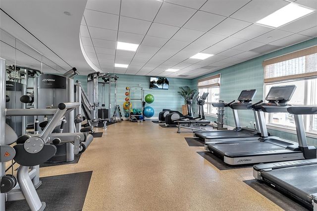 915 SEASIDE DRIVE 310, Sarasota, FL 34242