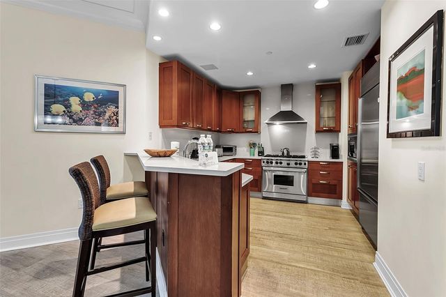 915 SEASIDE DRIVE 310, Sarasota, FL 34242