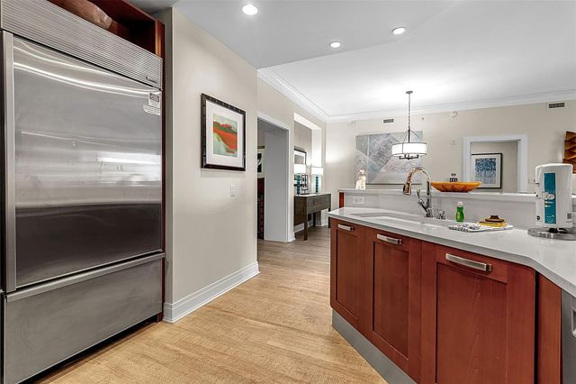 915 SEASIDE DRIVE 310, Sarasota, FL 34242