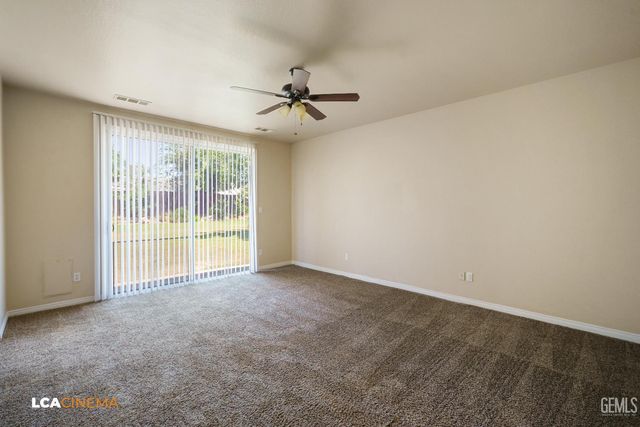 12610 Knights Bridge Place, Bakersfield, CA 93312