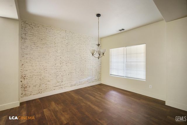 12610 Knights Bridge Place, Bakersfield, CA 93312