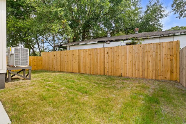 4520 Piggly Wiggly Drive, North Charleston, SC 29405