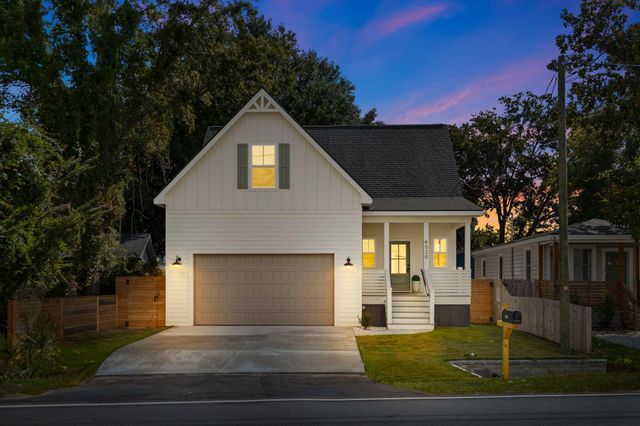 4520 Piggly Wiggly Drive, North Charleston, SC 29405