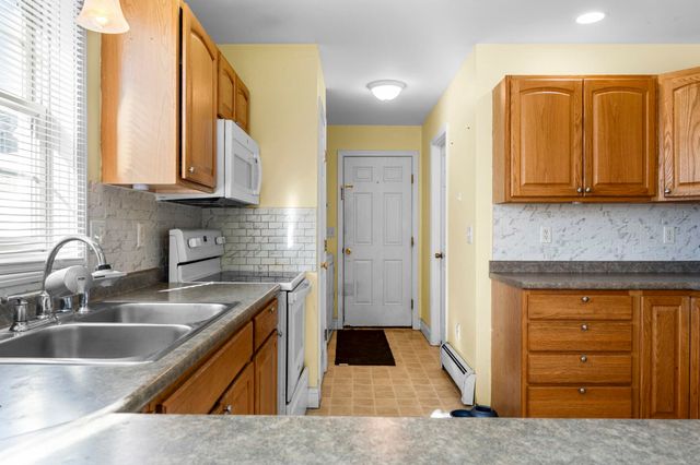 76 Sky View Drive, Farmington, NH 03835