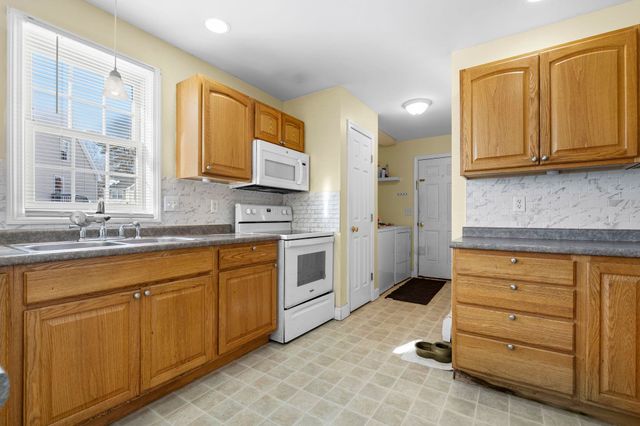 76 Sky View Drive, Farmington, NH 03835