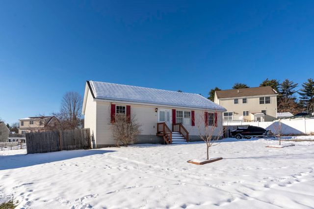76 Sky View Drive, Farmington, NH 03835