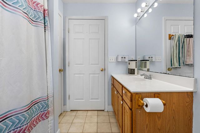 76 Sky View Drive, Farmington, NH 03835