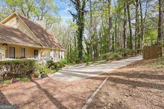 6950 Springwood Drive, Douglasville, GA 30135