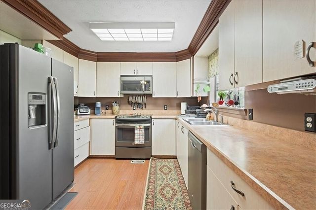 6950 Springwood Drive, Douglasville, GA 30135