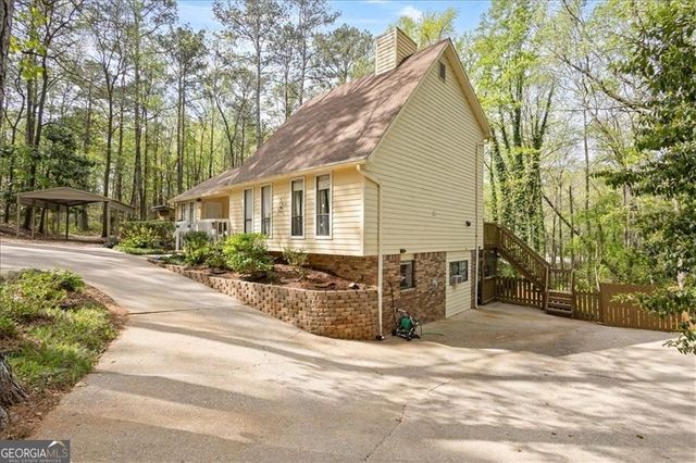 6950 Springwood Drive, Douglasville, GA 30135