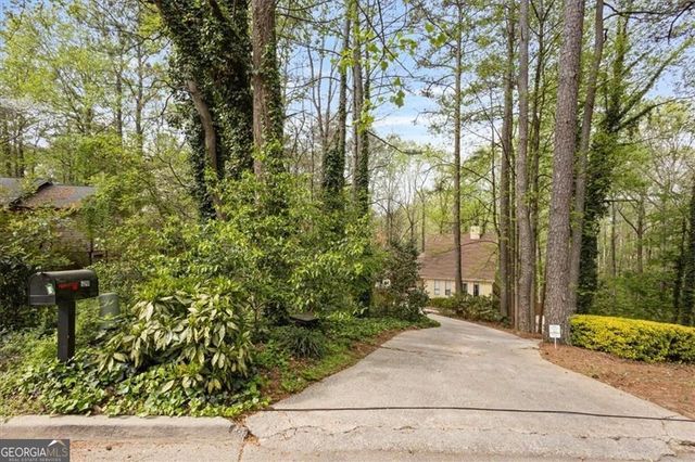 6950 Springwood Drive, Douglasville, GA 30135