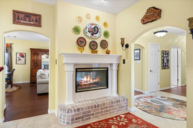 5204 Nueces Court, Granbury, TX 76049