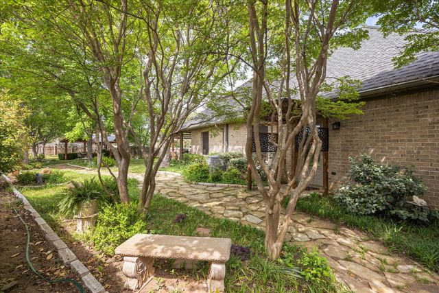 5204 Nueces Court, Granbury, TX 76049