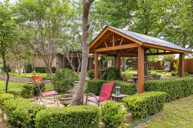 5204 Nueces Court, Granbury, TX 76049